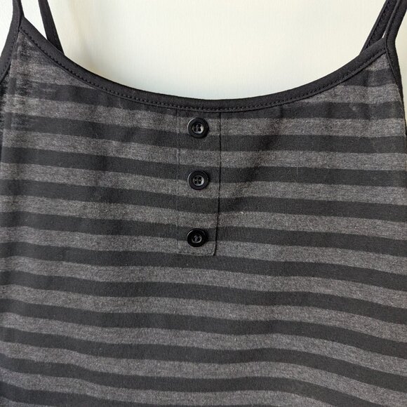 ROMWE Black and Gray Striped Cropped Tank Top Size Large (8/10) - Picture 2 of 6